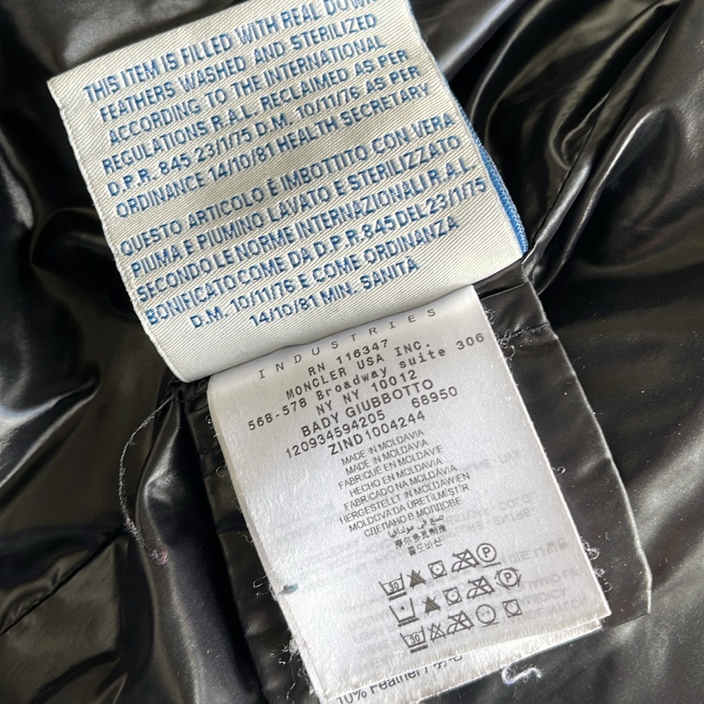 Authentic Moncler Shiny Black Puffer Jacket - Picture 11 of 13